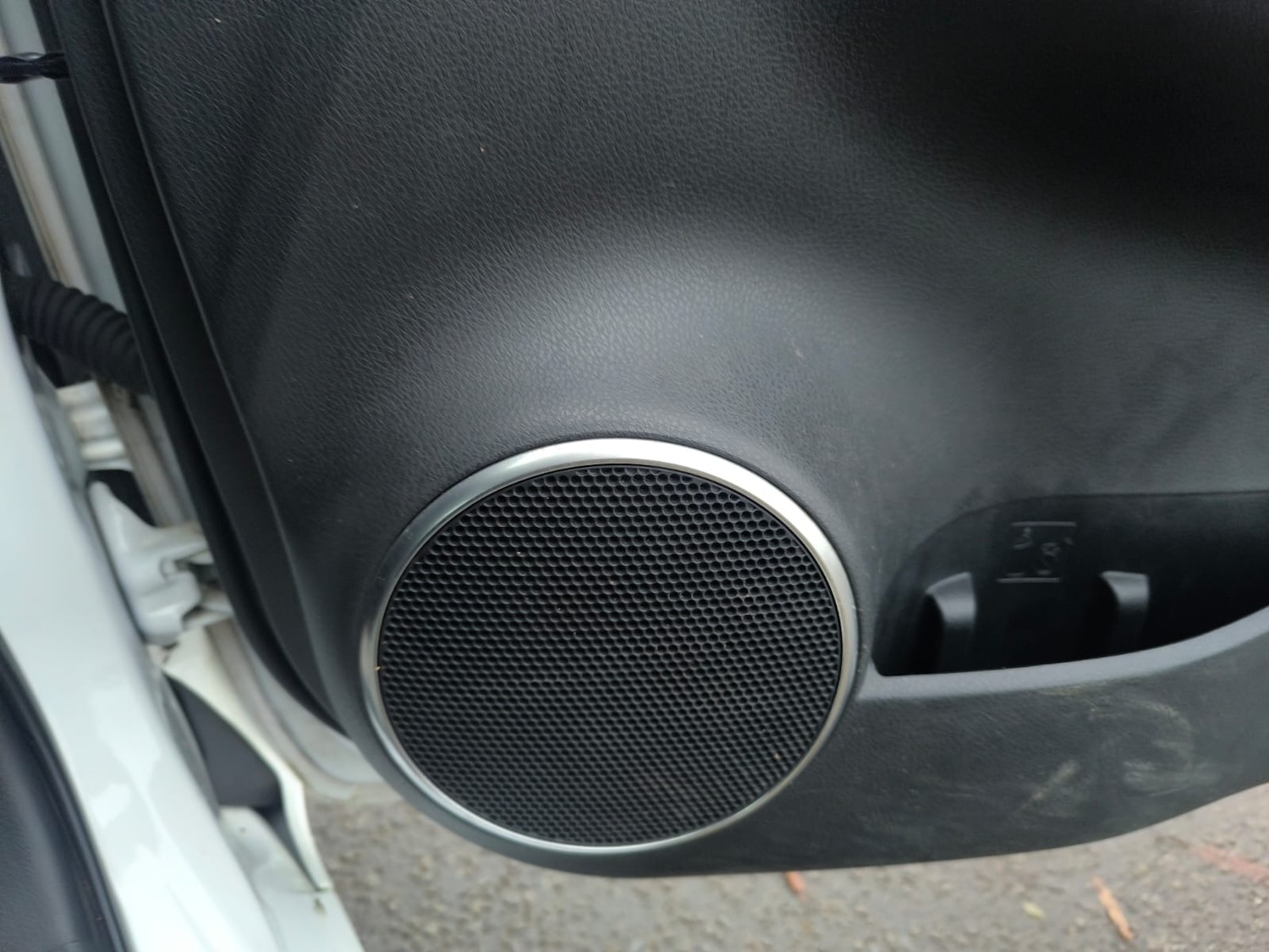 Used Toyota Yaris 2014 for sale - 76982615: Photo 31