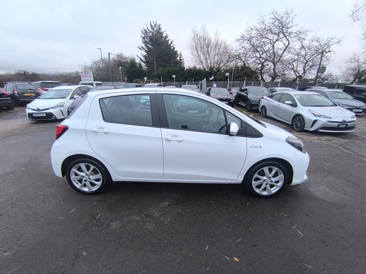 Used Toyota Yaris 2014 for sale - 76982615: Photo 5