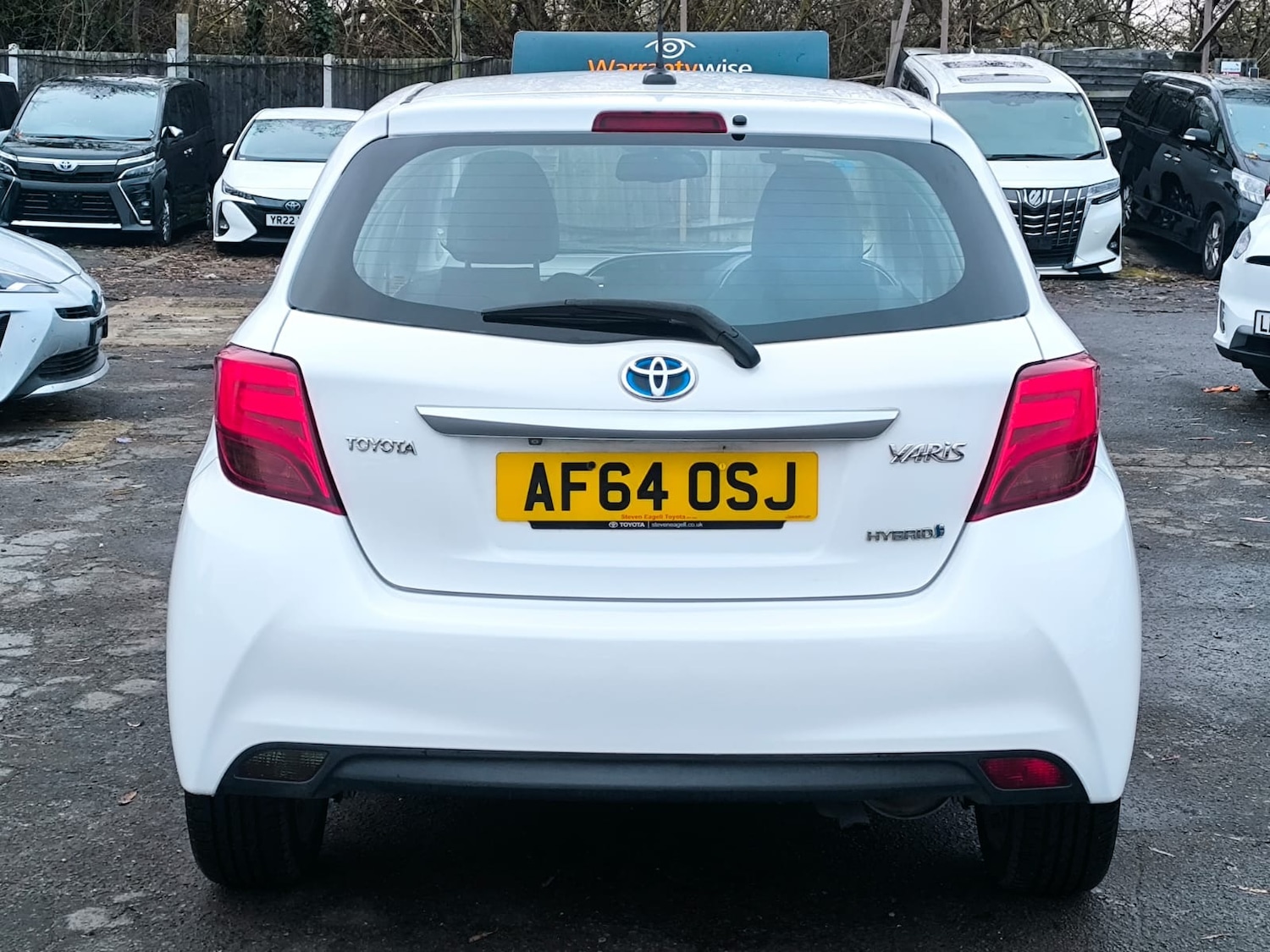 Used Toyota Yaris 2014 for sale - 76982615: Photo 8