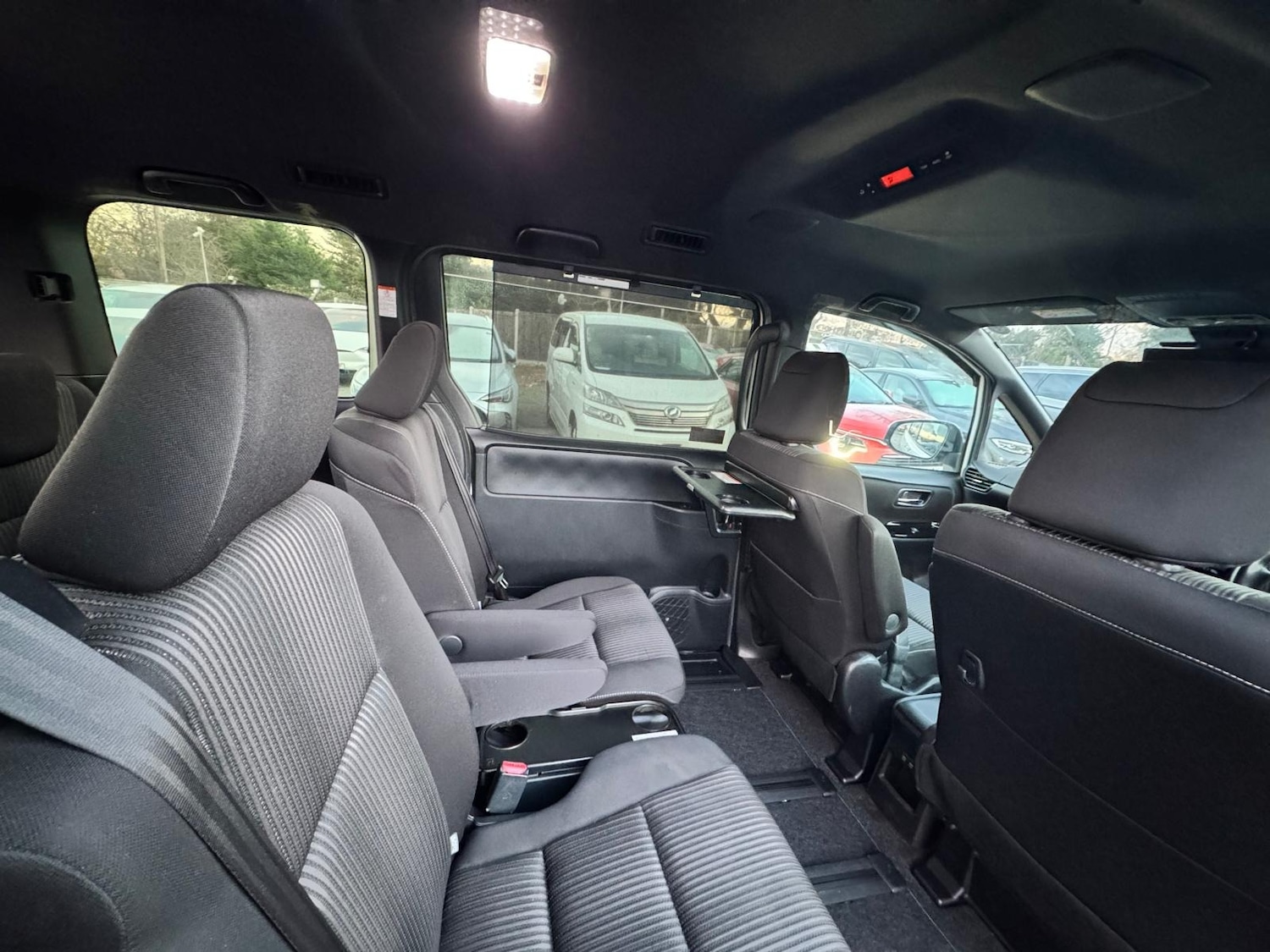 Used Toyota Voxy 2019 for sale - 77180320: Photo 13