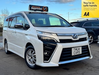 Used Toyota Voxy 2019 for sale - 77180320: Photo