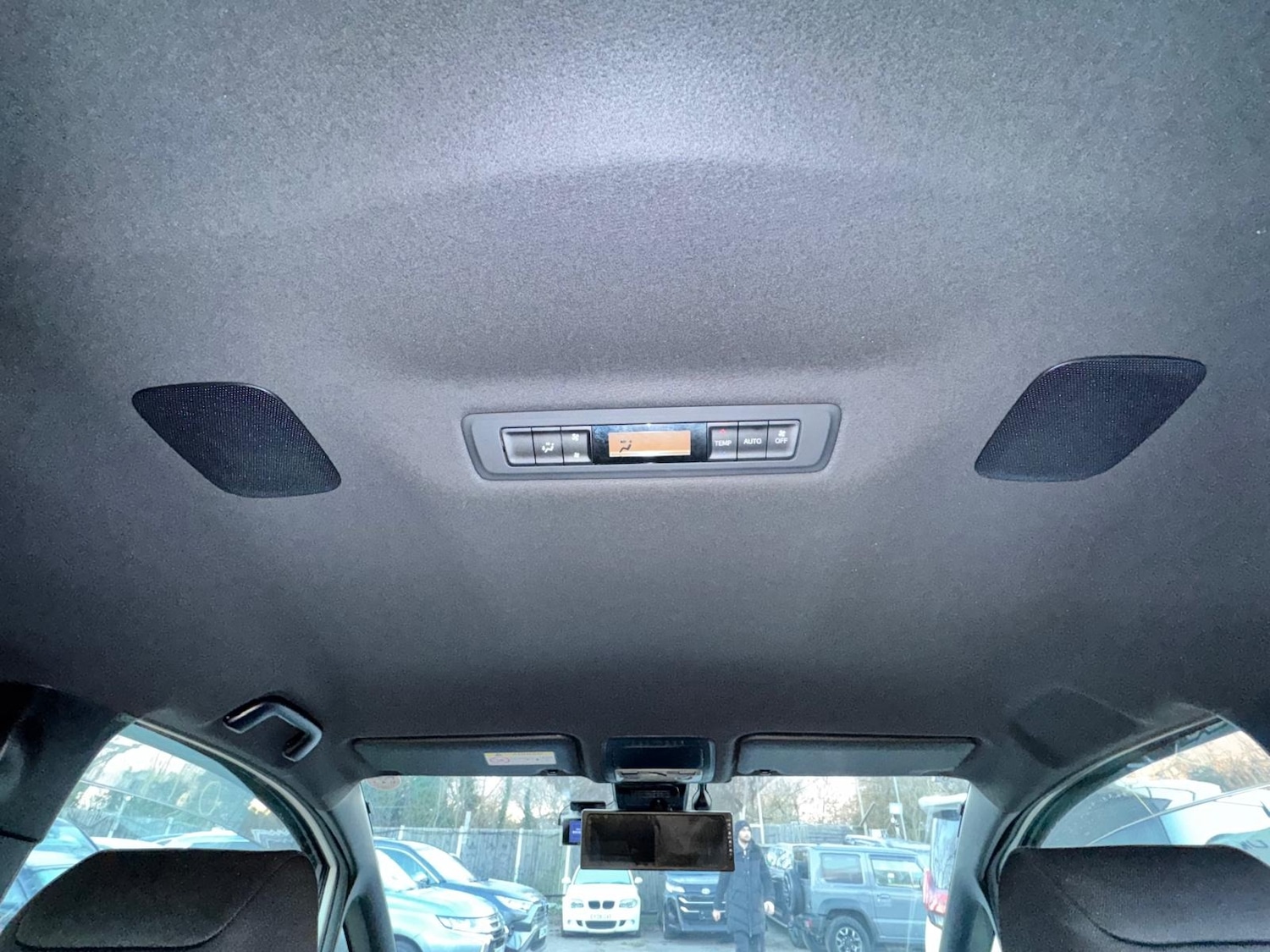 Used Toyota Voxy 2019 for sale - 77180320: Photo 21