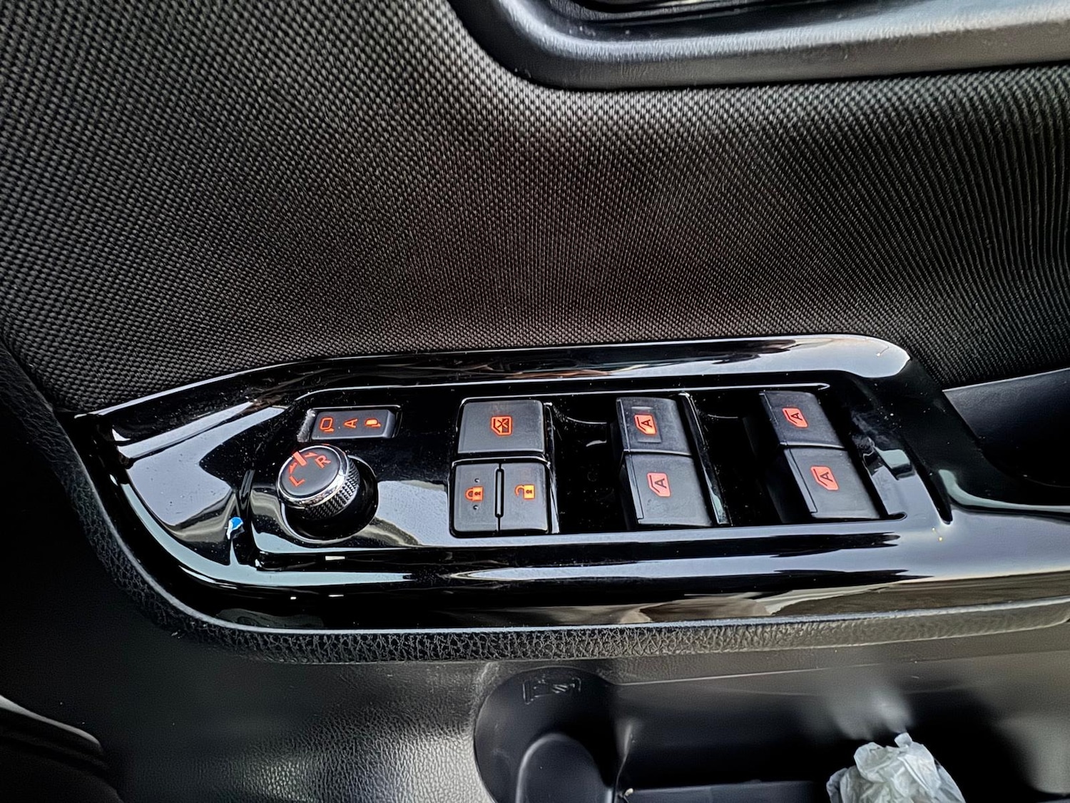 Used Toyota Voxy 2019 for sale - 77180320: Photo 24