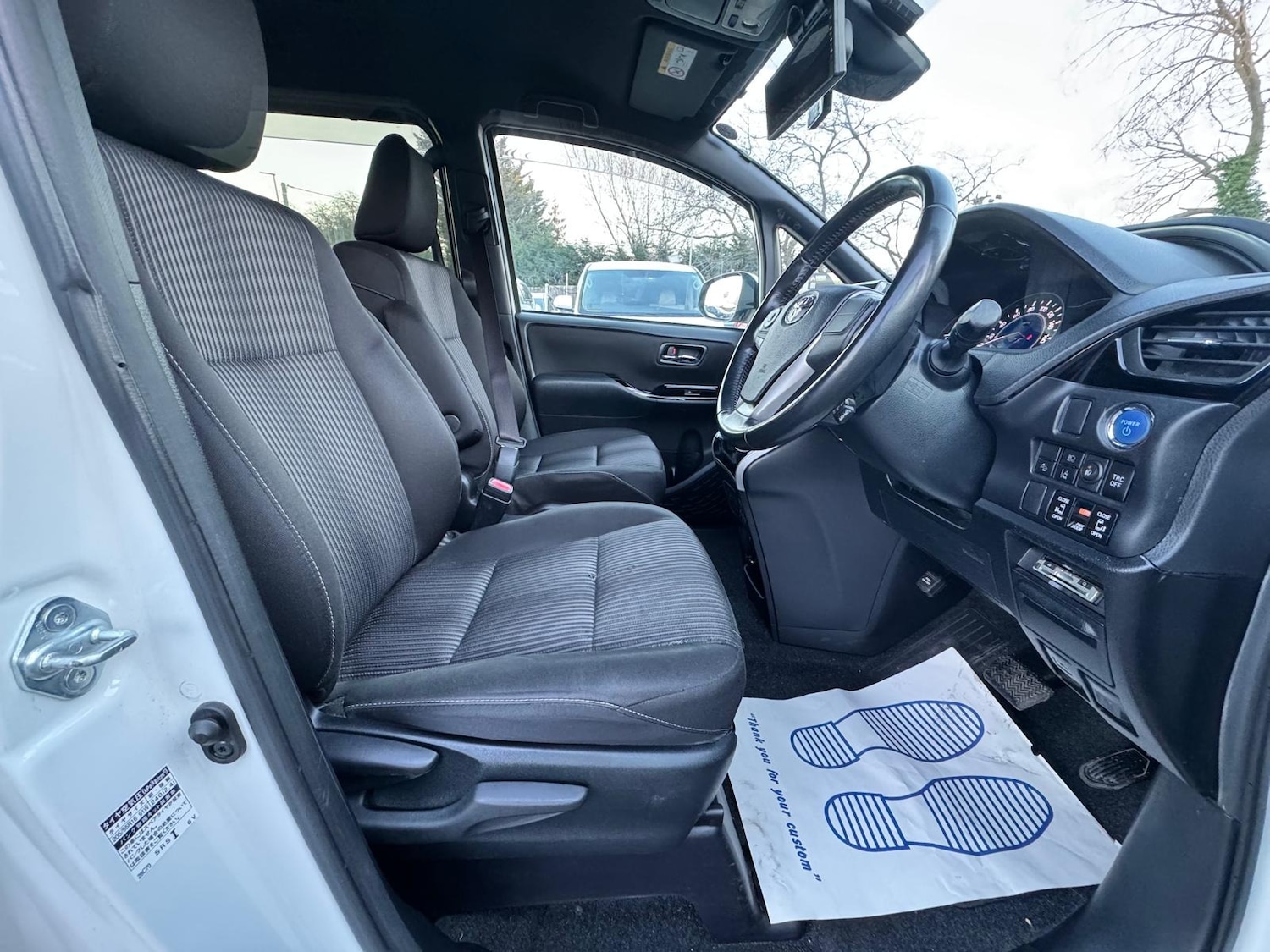 Used Toyota Voxy 2019 for sale - 77180320: Photo 7