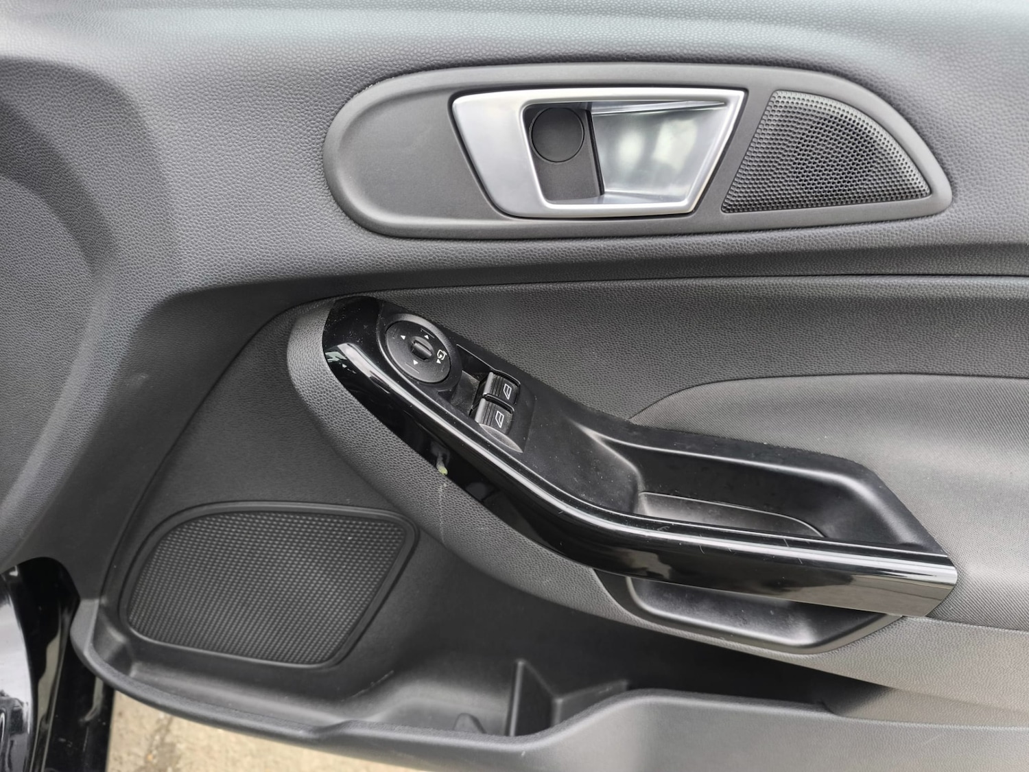 Used Ford Fiesta 2015 for sale - 77701886: Photo 27