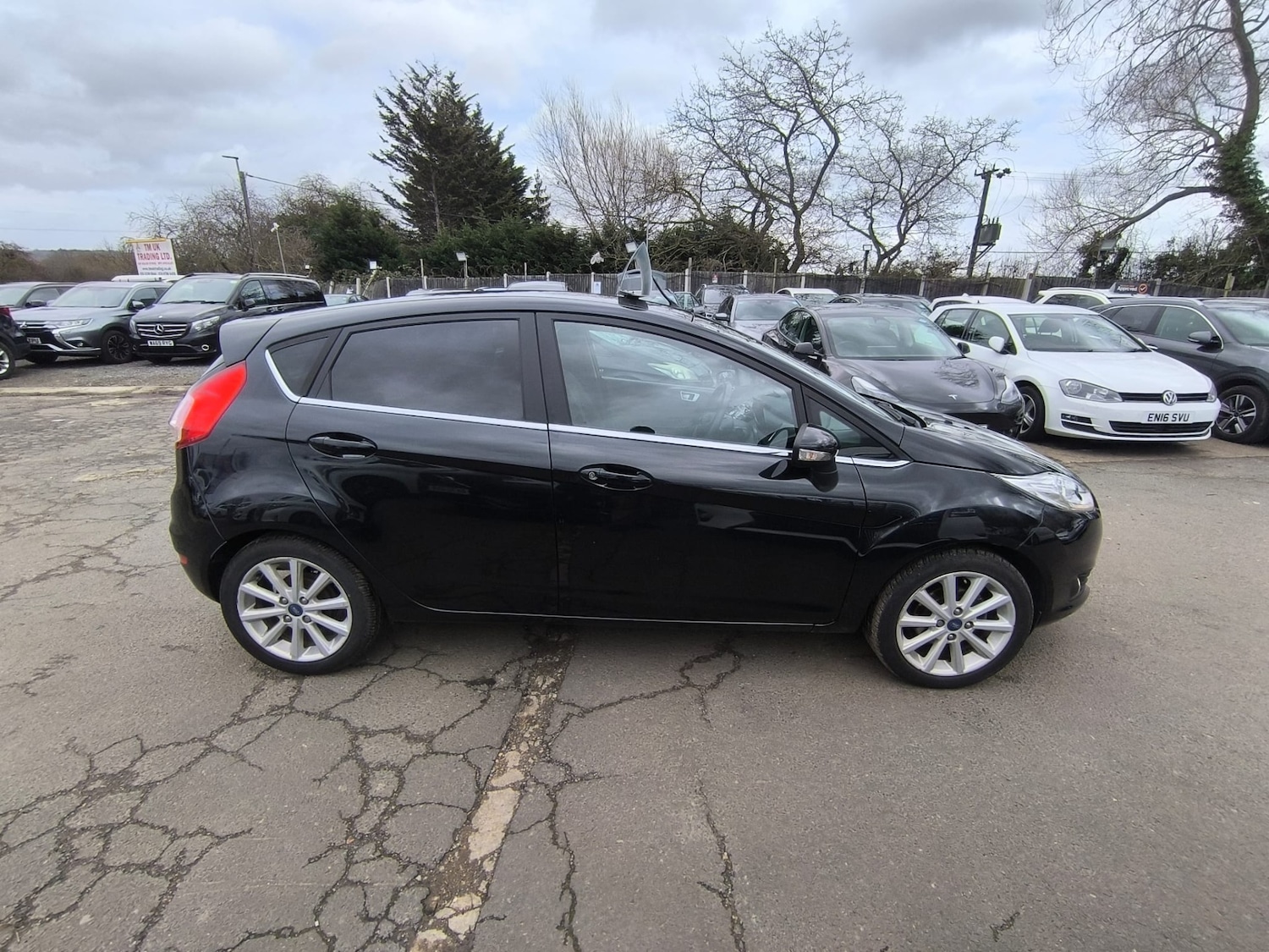 Used Ford Fiesta 2015 for sale - 77701886: Photo 5