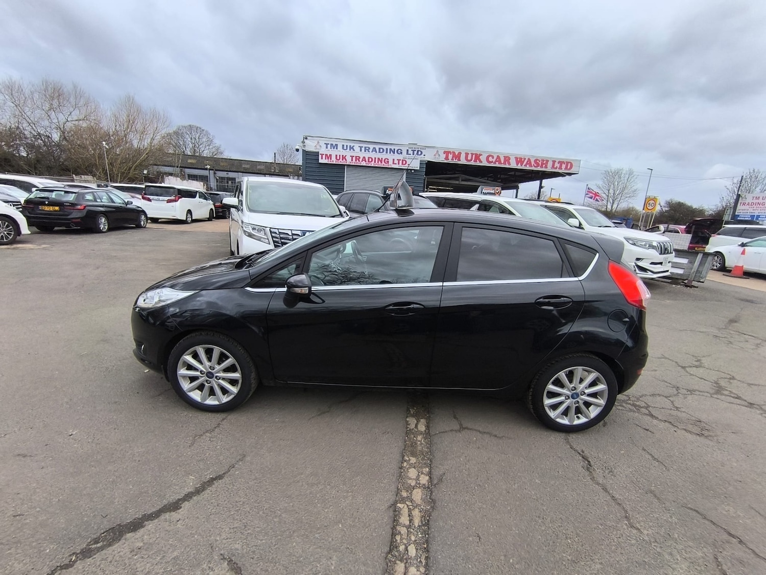 Used Ford Fiesta 2015 for sale - 77701886: Photo 6