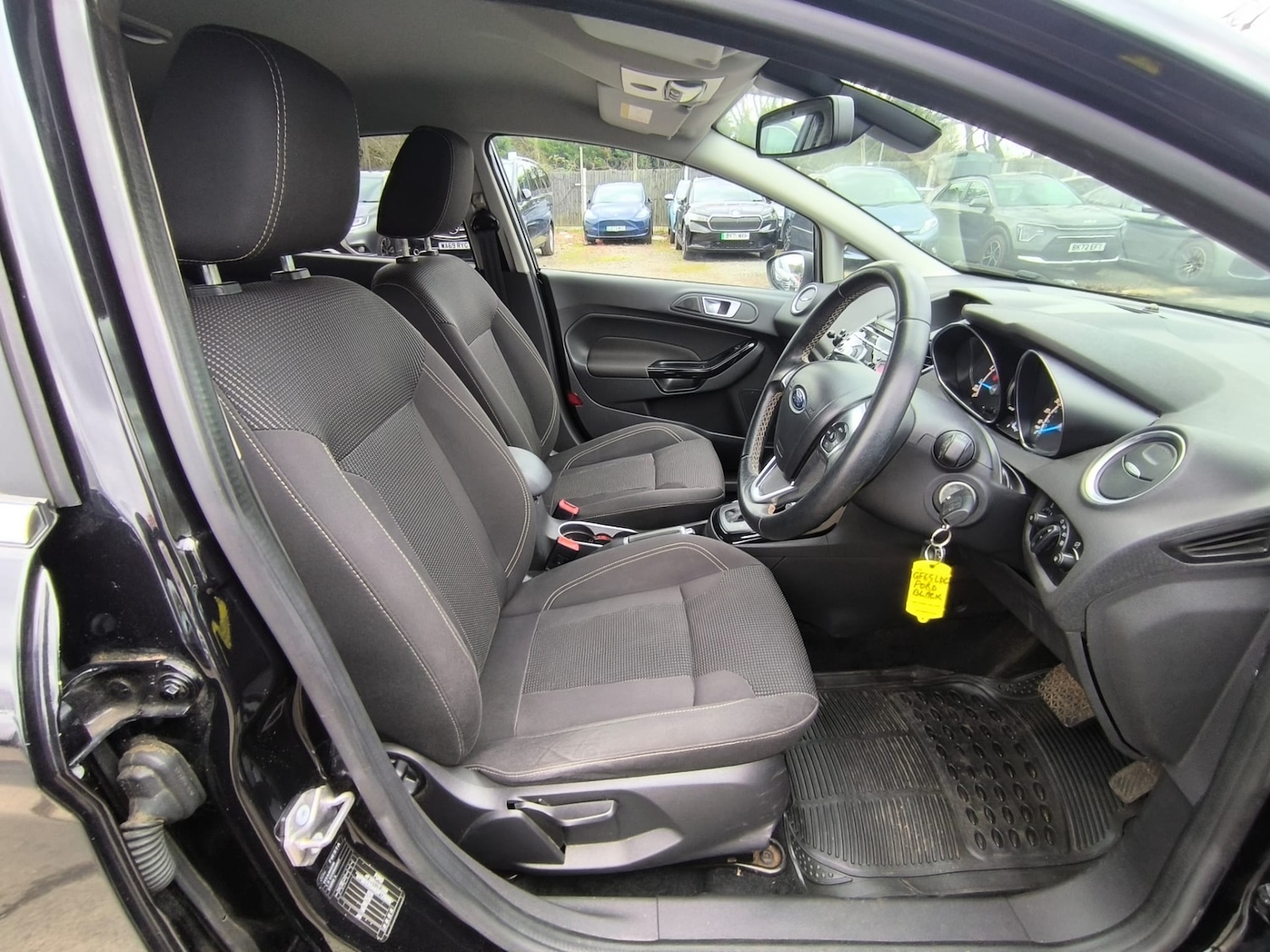 Used Ford Fiesta 2015 for sale - 77701886: Photo 9
