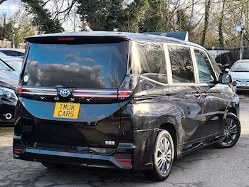 Used Toyota Voxy 2024 for sale - 78628099: Photo