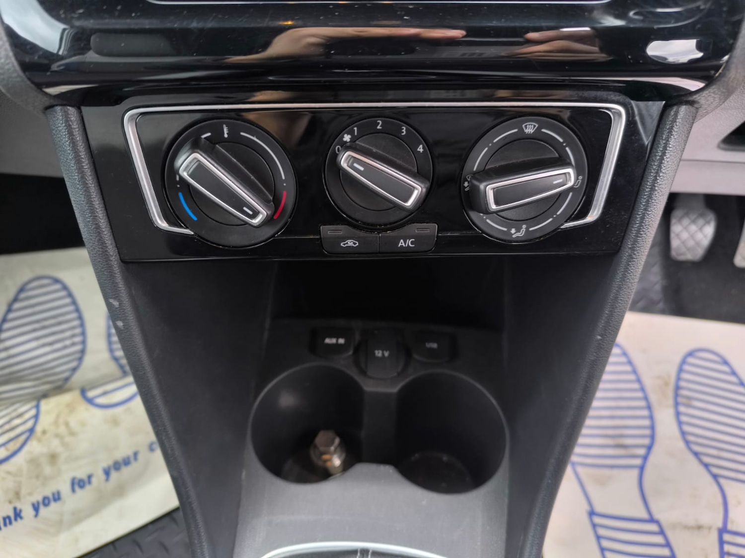 Used Volkswagen Polo 2015 for sale - 77271620: Photo 24