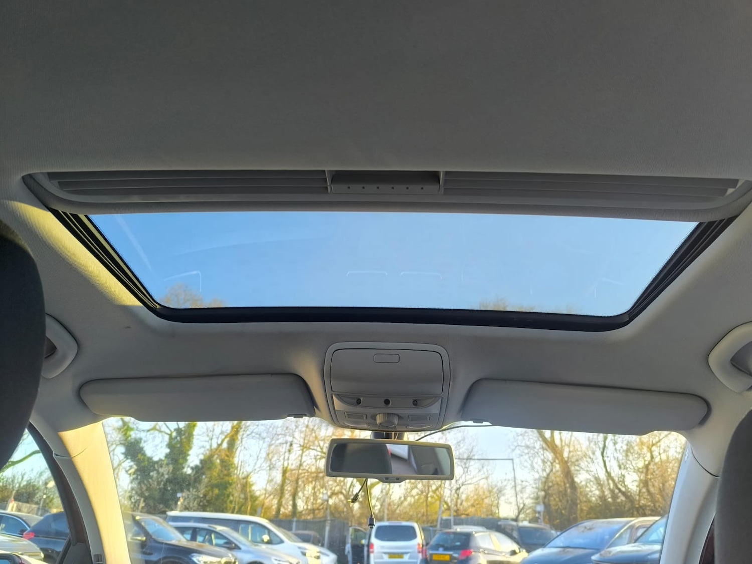 Used Volkswagen Golf 2010 for sale - 78011683: Photo 24