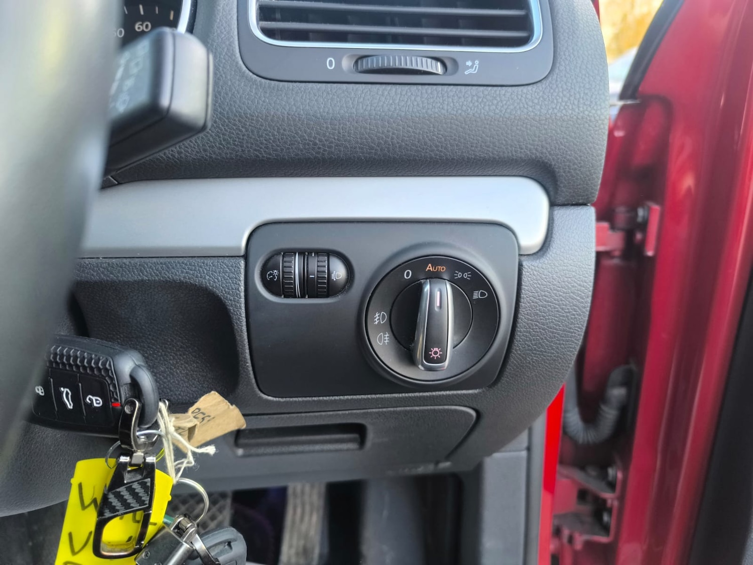 Used Volkswagen Golf 2010 for sale - 78011683: Photo 31