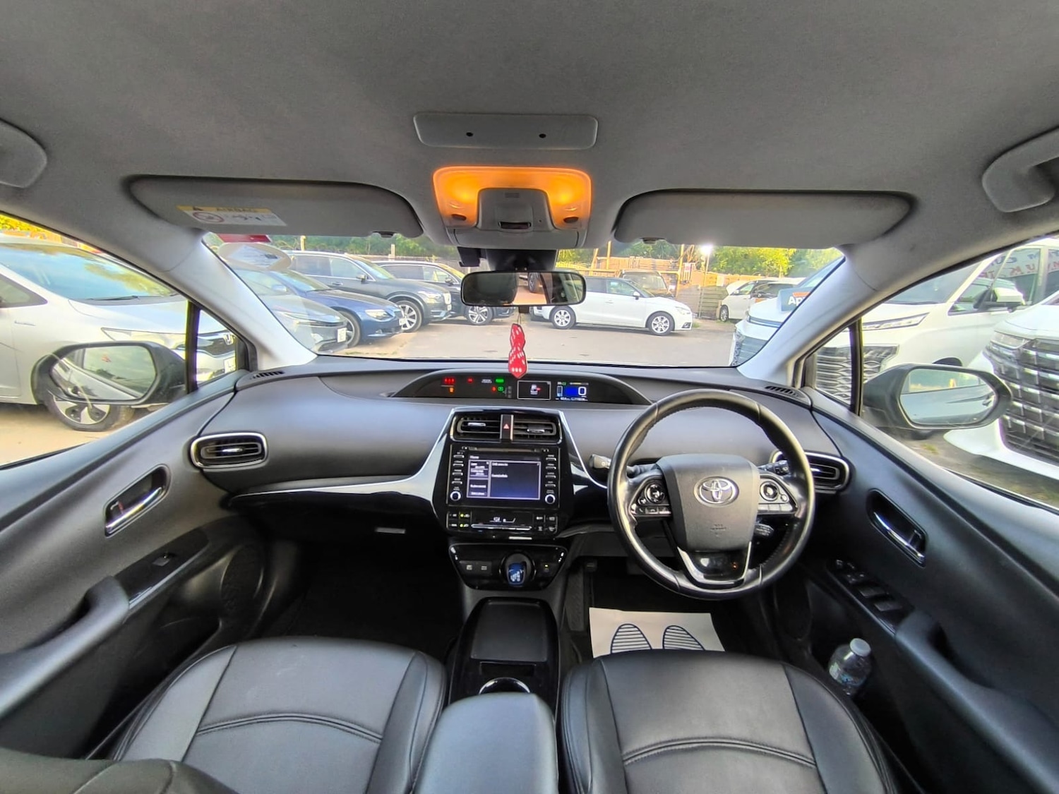 Used Toyota Prius 2019 for sale - 76026910: Photo 13