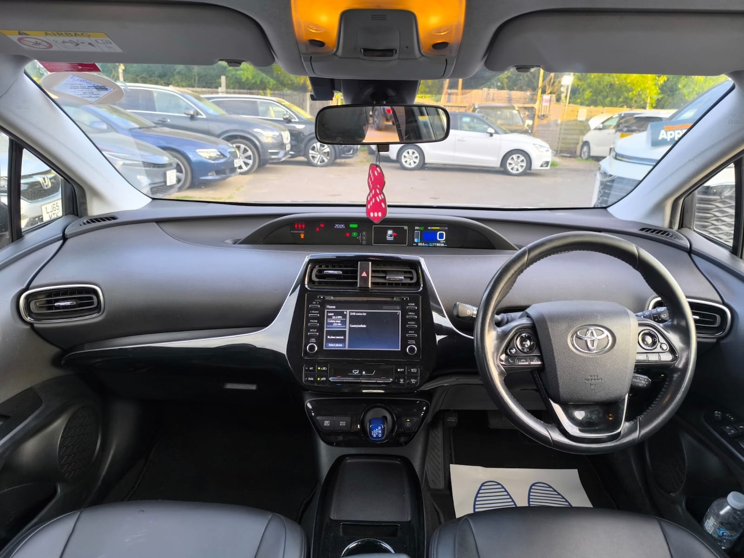 Used Toyota Prius 2019 for sale - 76026910: Photo 14