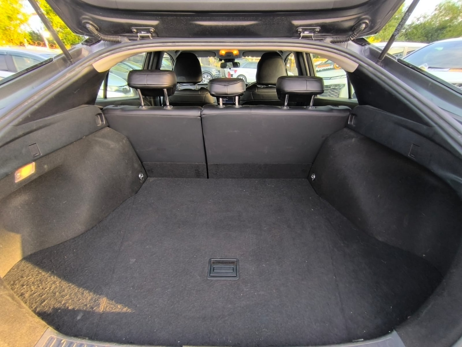 Used Toyota Prius 2019 for sale - 76026910: Photo 25