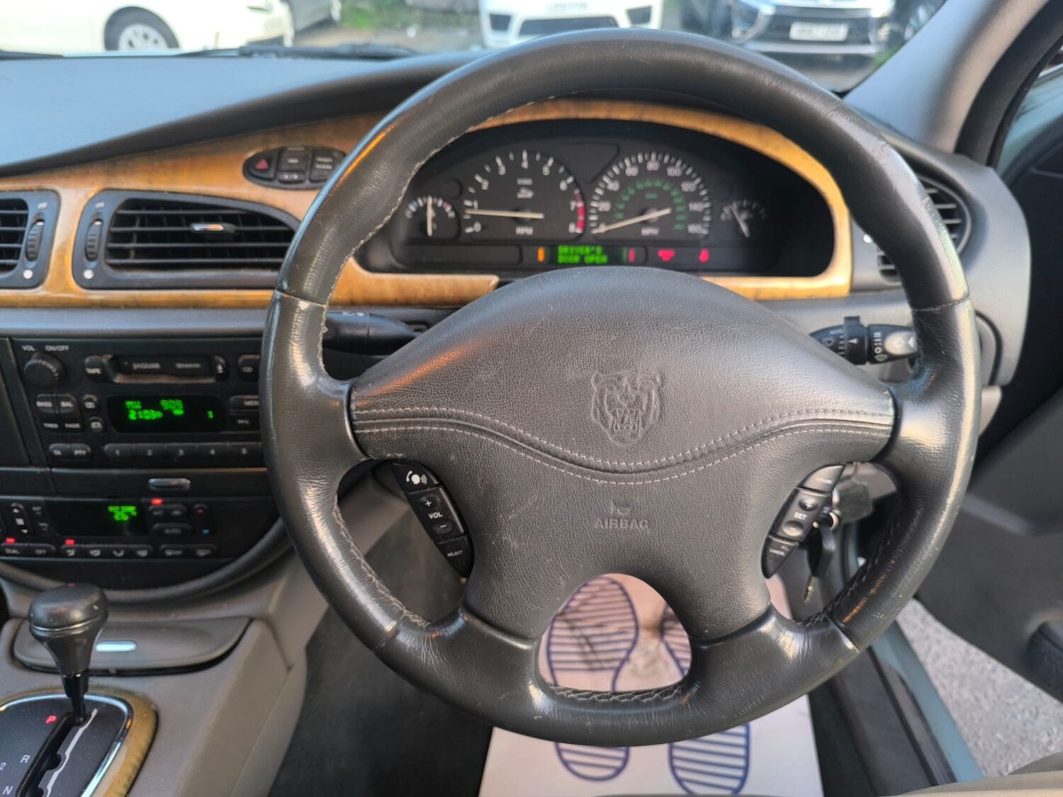 Jaguar S-Type 2001 (51) - 3.0 Petrol Automatic V6 Saloon 4dr 2 Keys ULEZ Free - Image 14