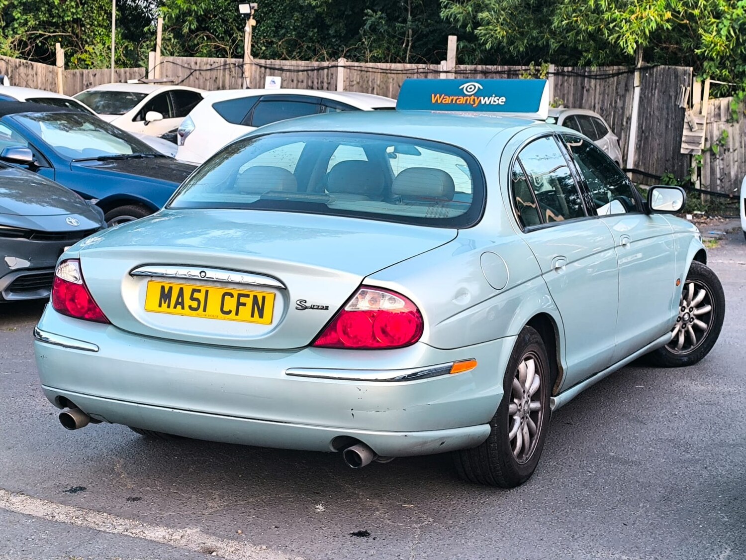 Jaguar S-Type 2001 (51) - 3.0 Petrol Automatic V6 Saloon 4dr 2 Keys ULEZ Free - Image 3