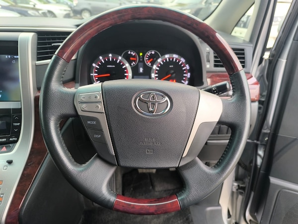 Used Toyota Vellfire 2011 for sale - 74559585: Photo 15
