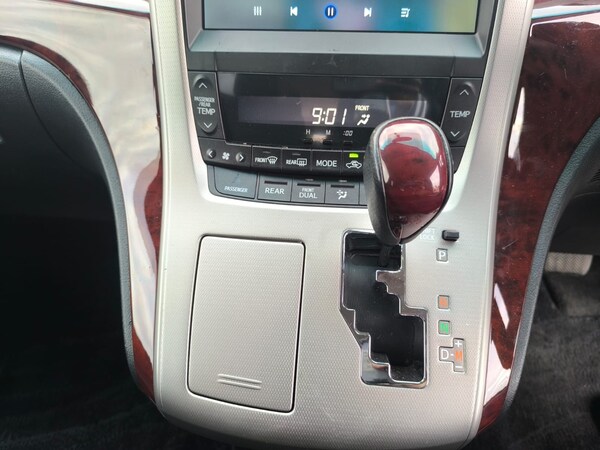 Used Toyota Vellfire 2011 for sale - 74559585: Photo 18