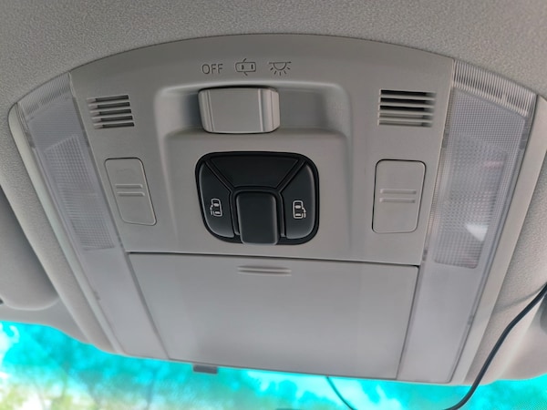 Used Toyota Vellfire 2011 for sale - 74559585: Photo 25