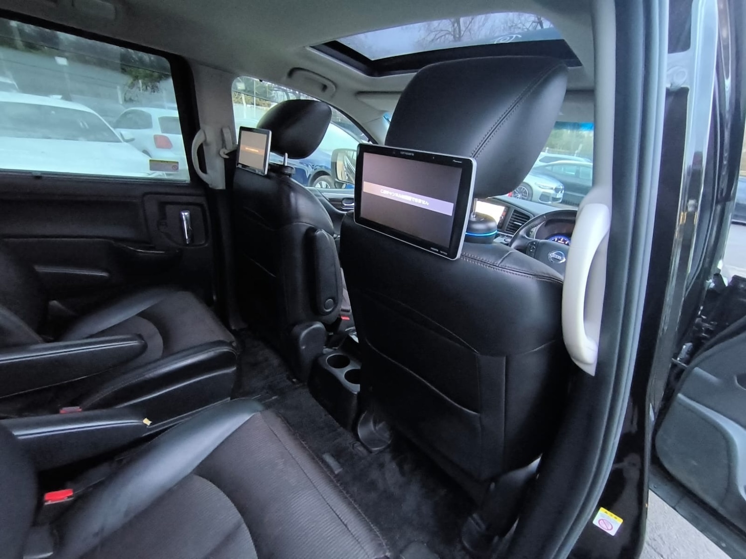 Used Nissan Elgrand 2014 for sale - 77258359: Photo 13