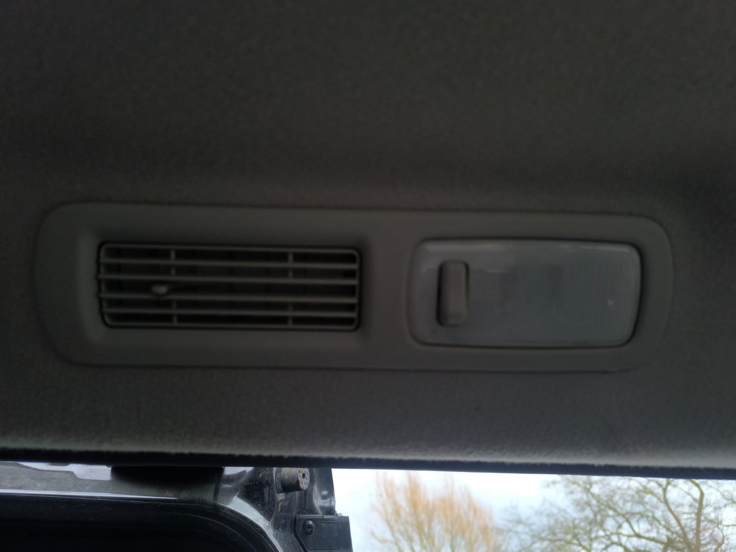 Used Nissan Elgrand 2014 for sale - 77258359: Photo 34