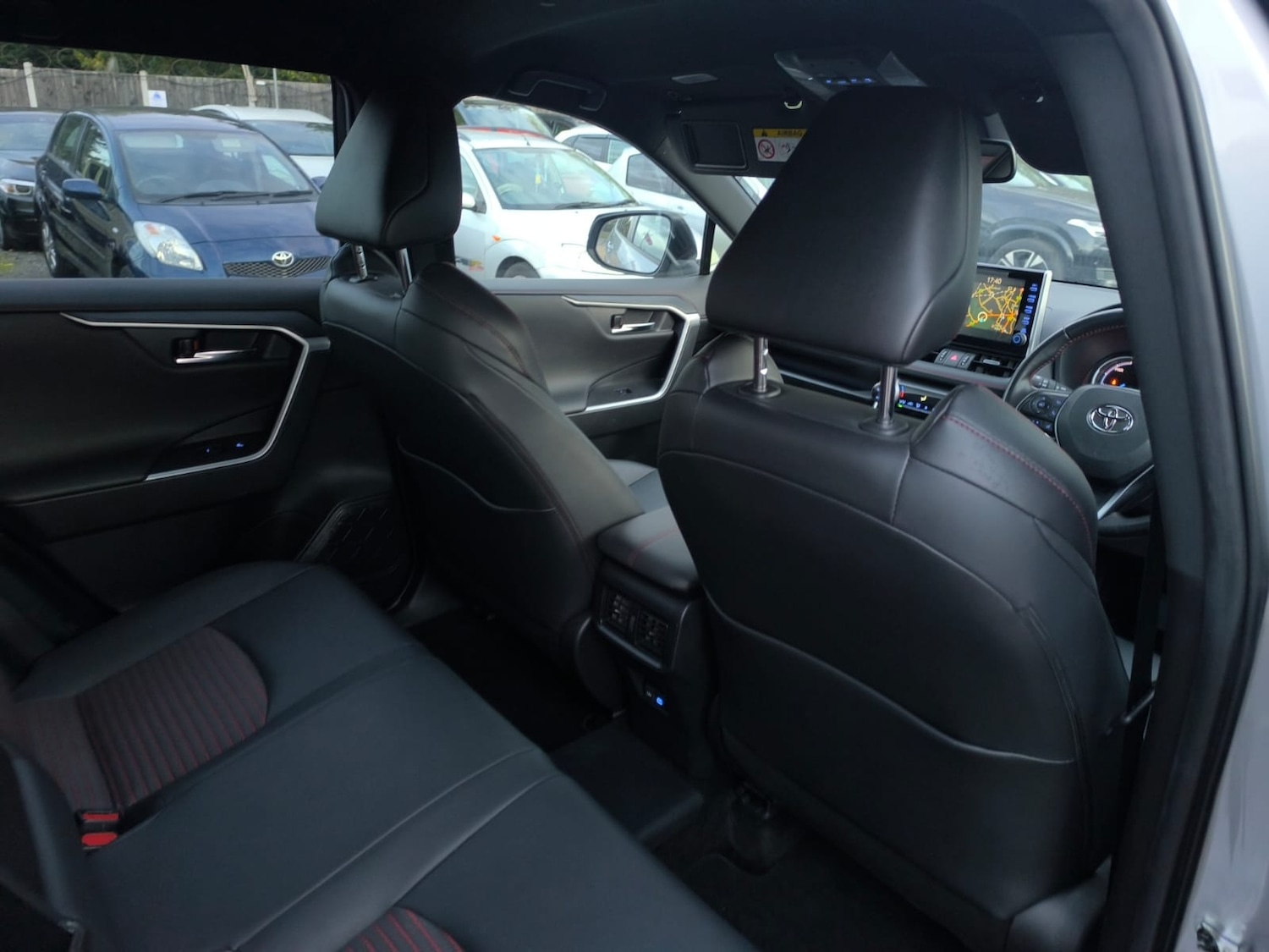 Used Toyota RAV4 2022 for sale - 76436467: Photo 10