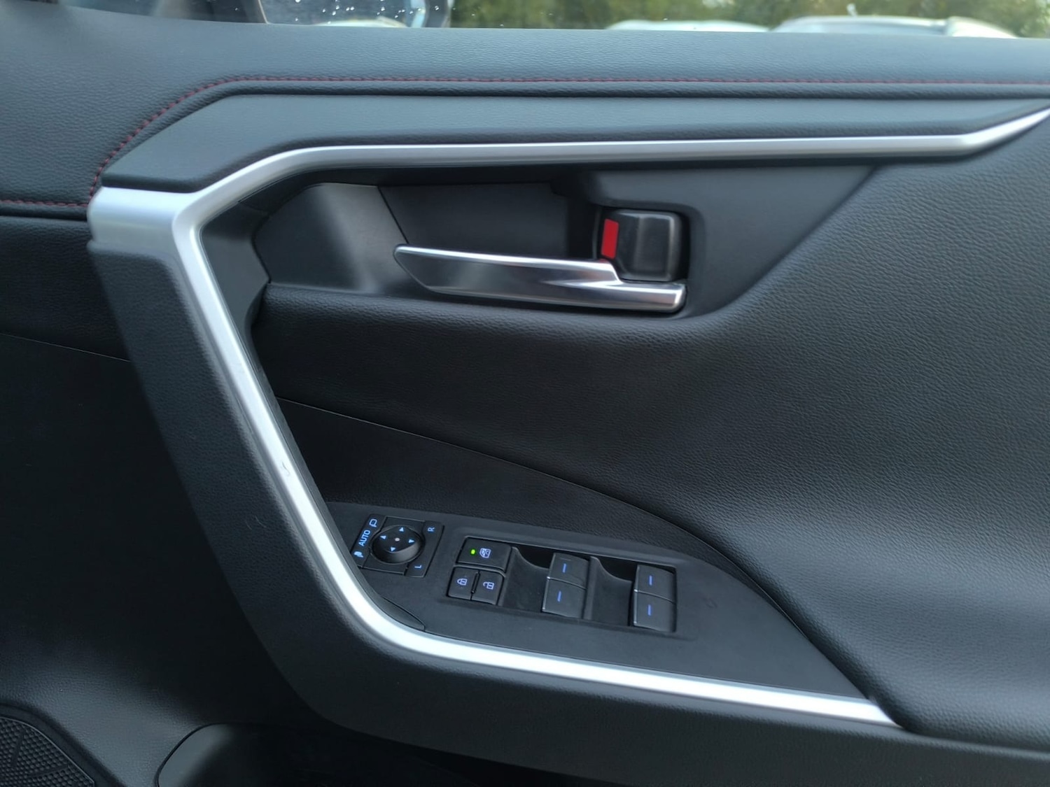 Used Toyota RAV4 2022 for sale - 76436467: Photo 30