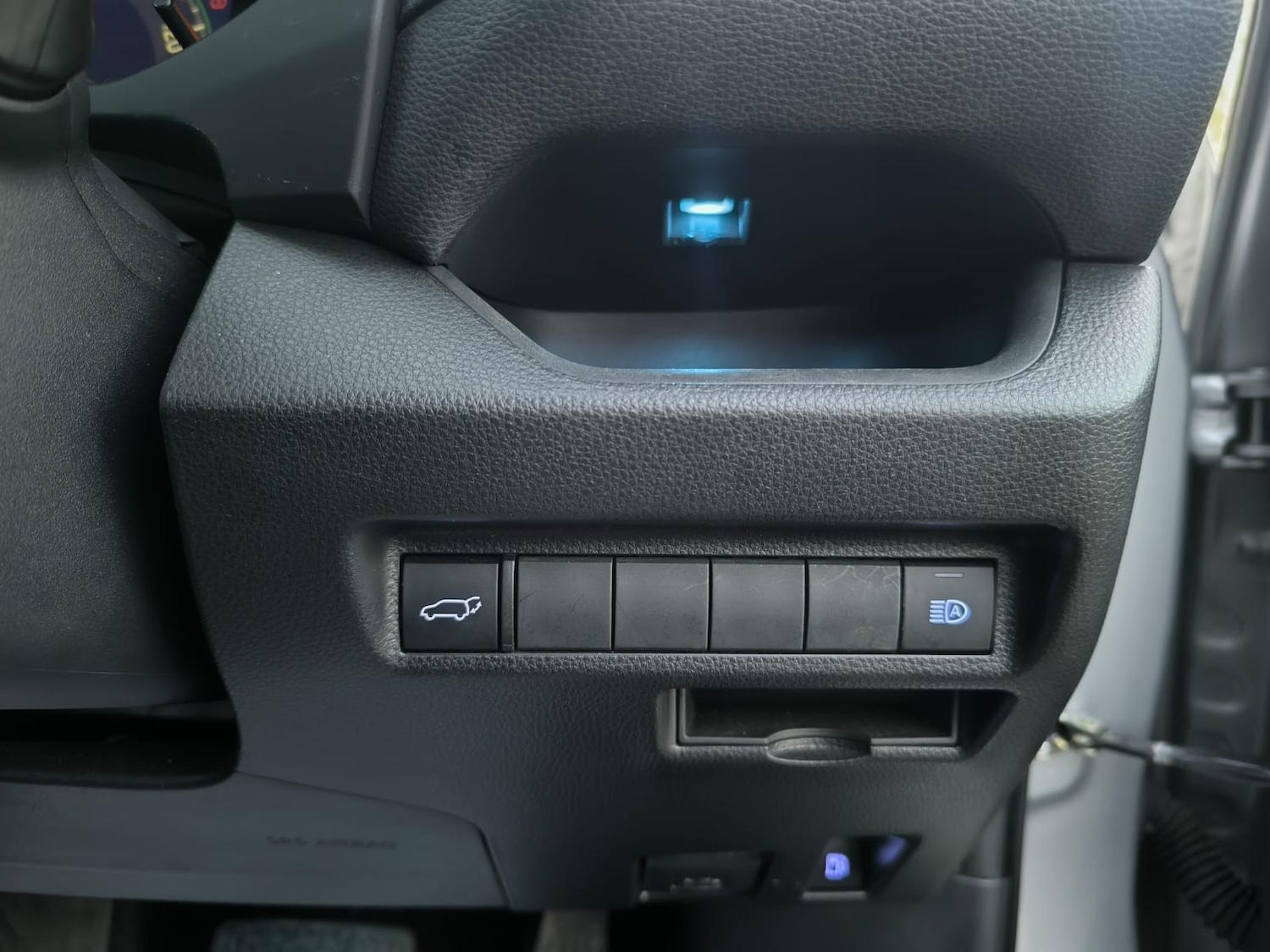 Used Toyota RAV4 2022 for sale - 76436467: Photo 31