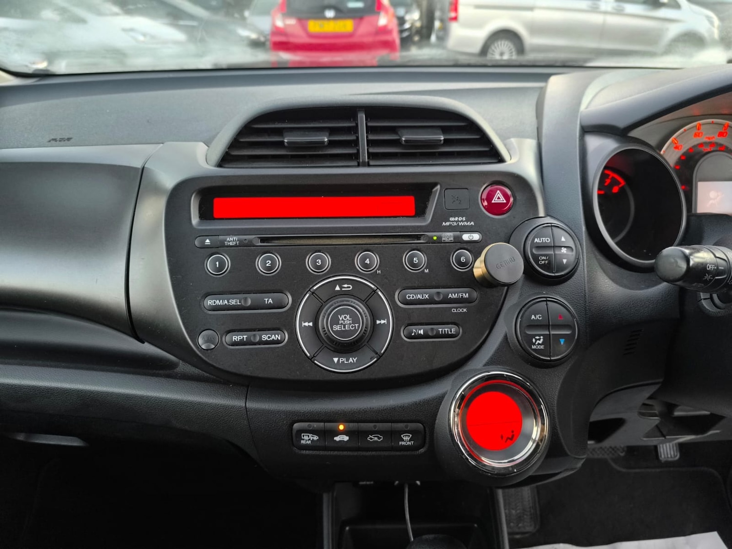 Used Honda Jazz 2014 for sale - 77715179: Photo 21