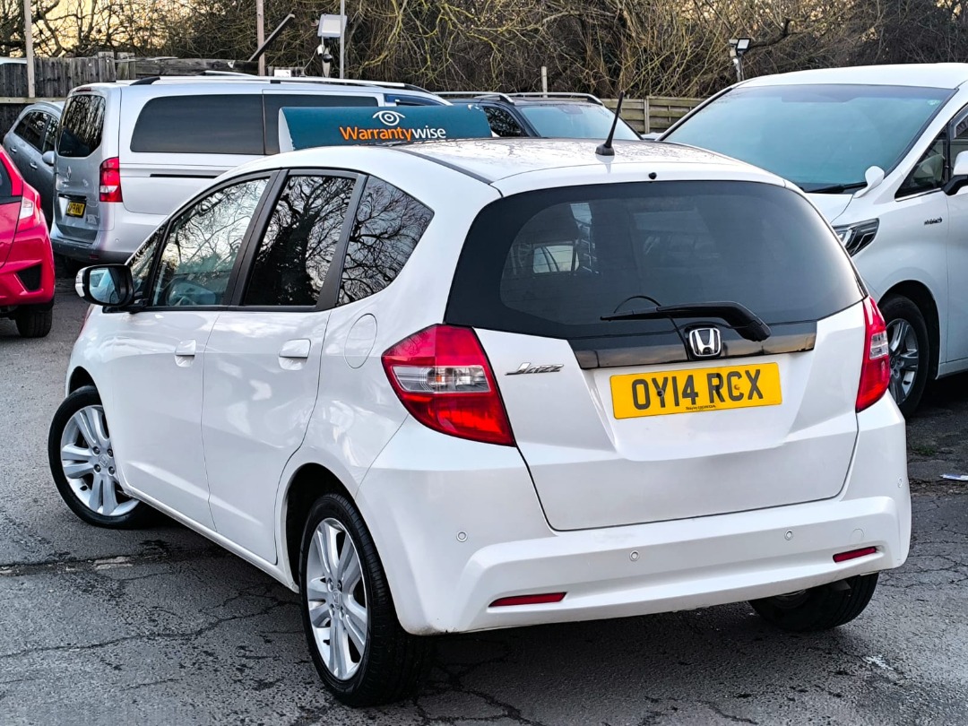Used Honda Jazz 2014 for sale - 77715179: Photo 4