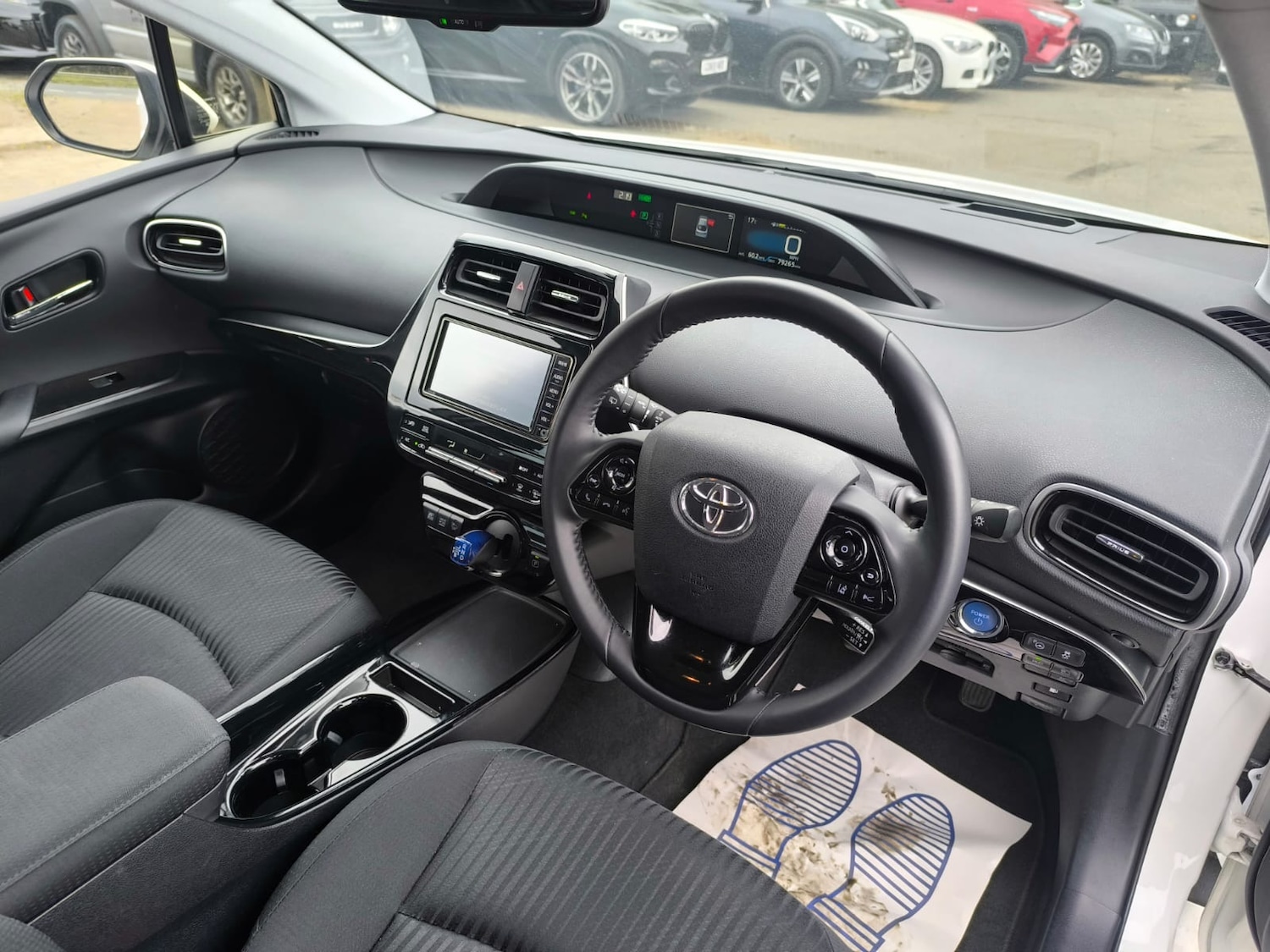 Used Toyota Prius 2020 for sale - 76142355: Photo 10