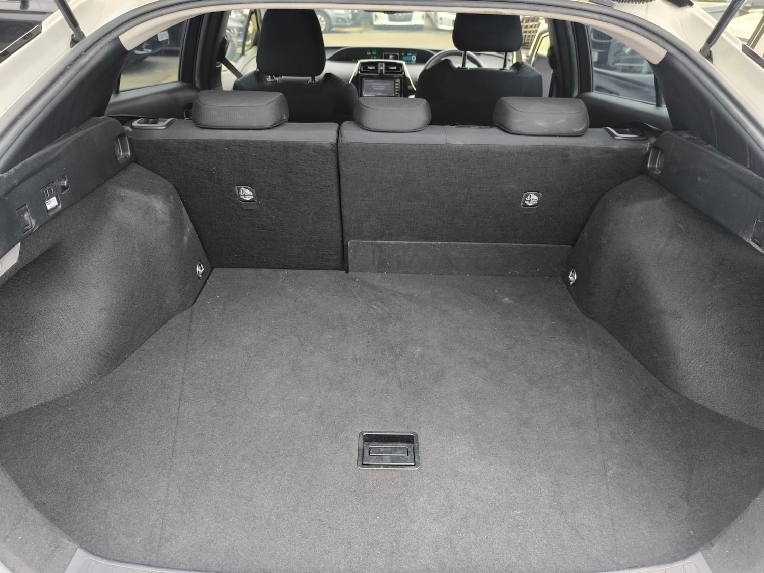 Used Toyota Prius 2020 for sale - 76142355: Photo 27