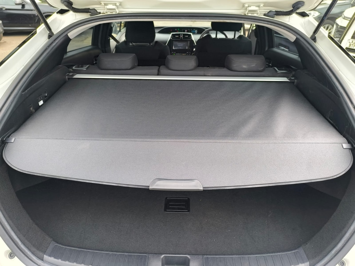 Used Toyota Prius 2020 for sale - 76142355: Photo 28