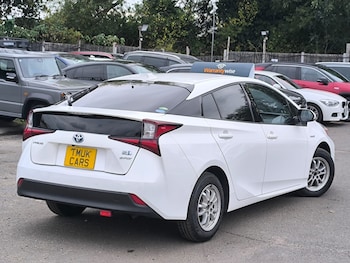 Used Toyota Prius 2020 for sale - 76142355: Photo