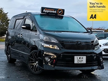 2014 - 2.4 Petrol Automatic 7 Seats CC PS P/Leather D-roof LED TV ULEZ Free 5-Door