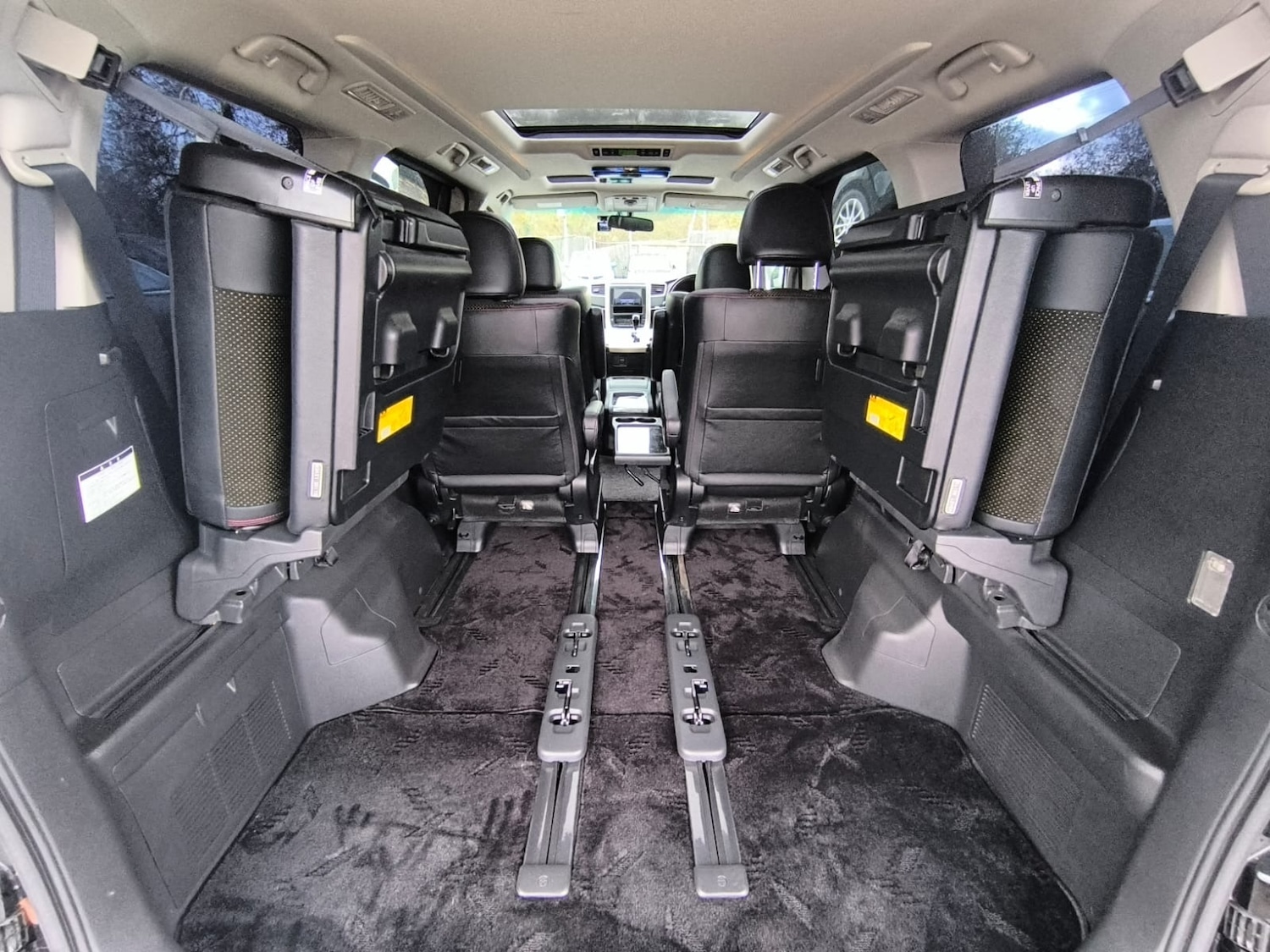 Used Toyota Vellfire 2014 for sale - 76543124: Photo 35