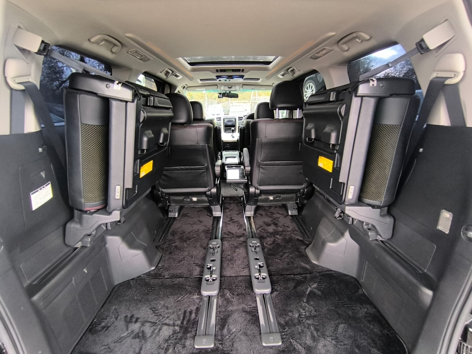 Used Toyota Vellfire 2014 for sale - 76543124: Photo 36