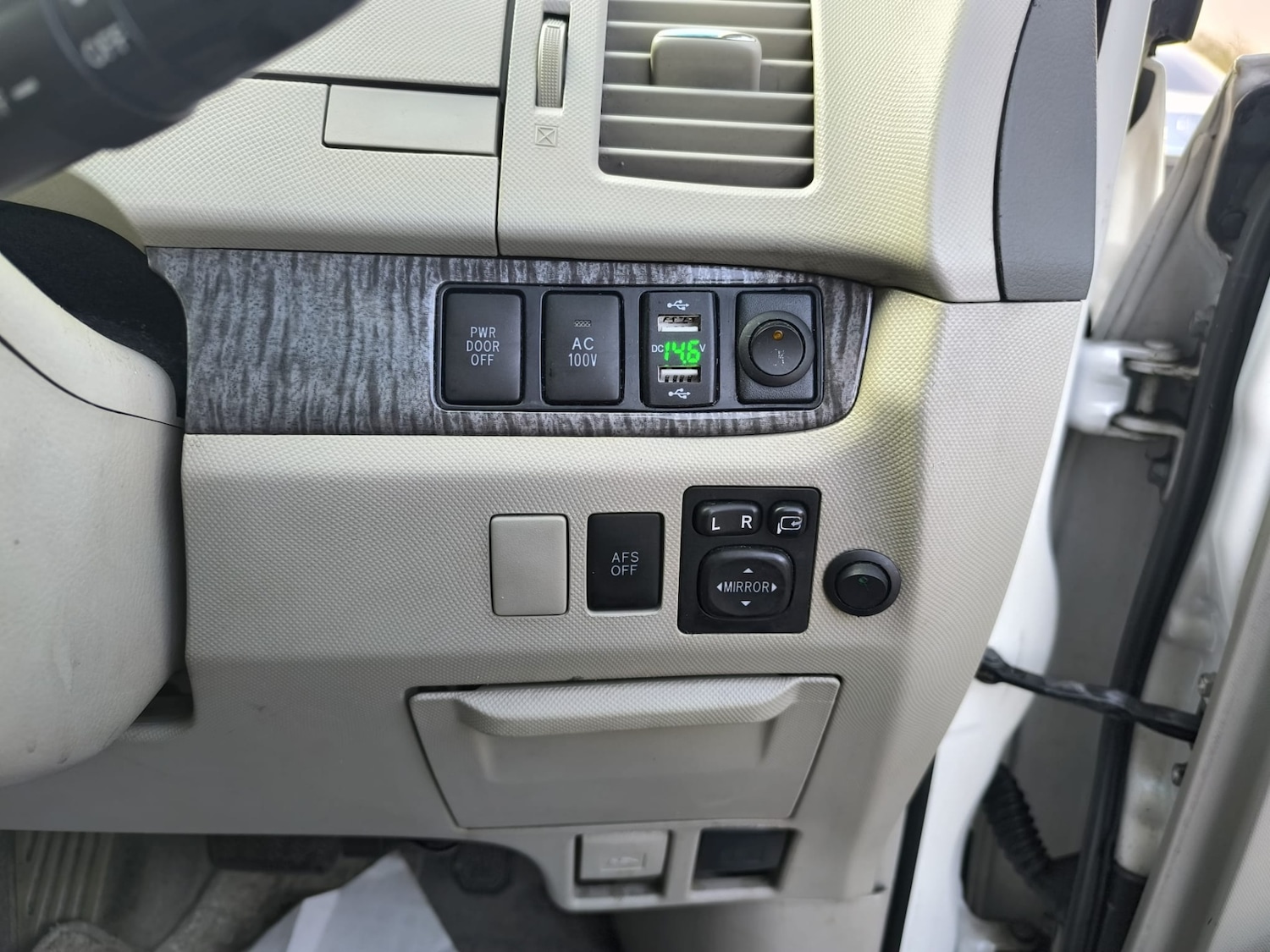 Used Toyota Estima 2009 for sale - 77830297: Photo 30