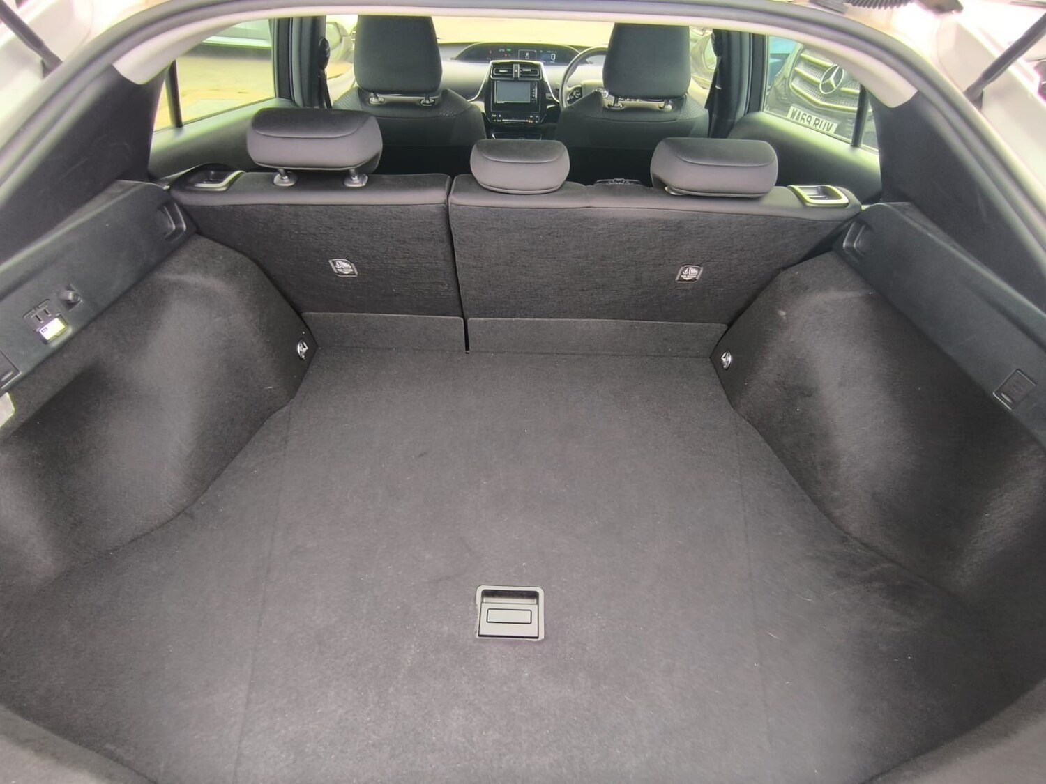 Used Toyota Prius 2020 for sale - 78163807: Photo 30