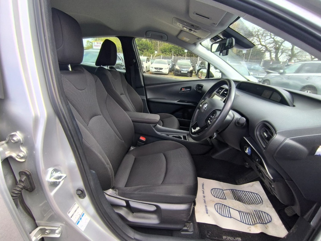 Used Toyota Prius 2020 for sale - 78163807: Photo 9