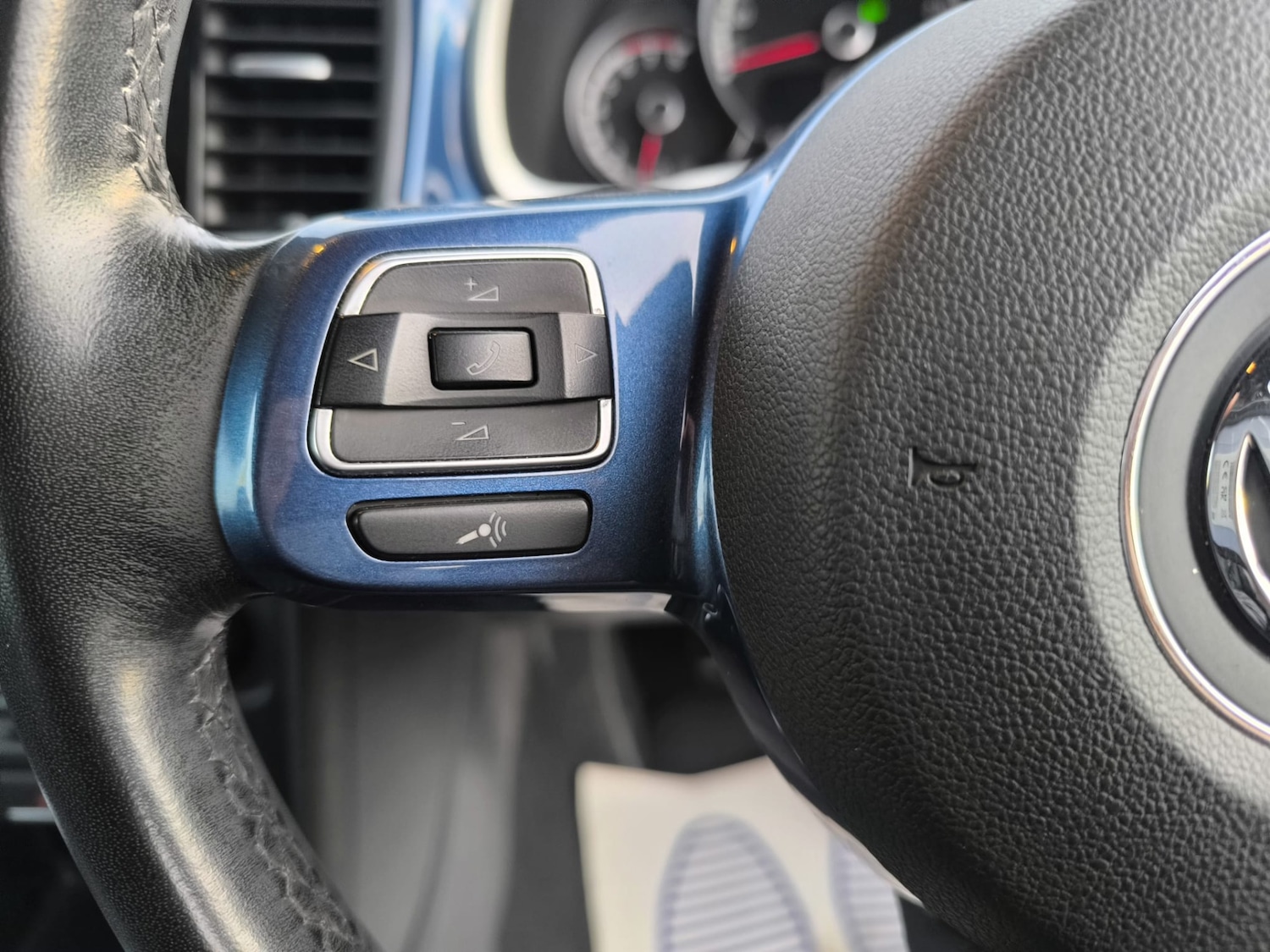 Used Volkswagen Beetle 2015 for sale - 77916868: Photo 12