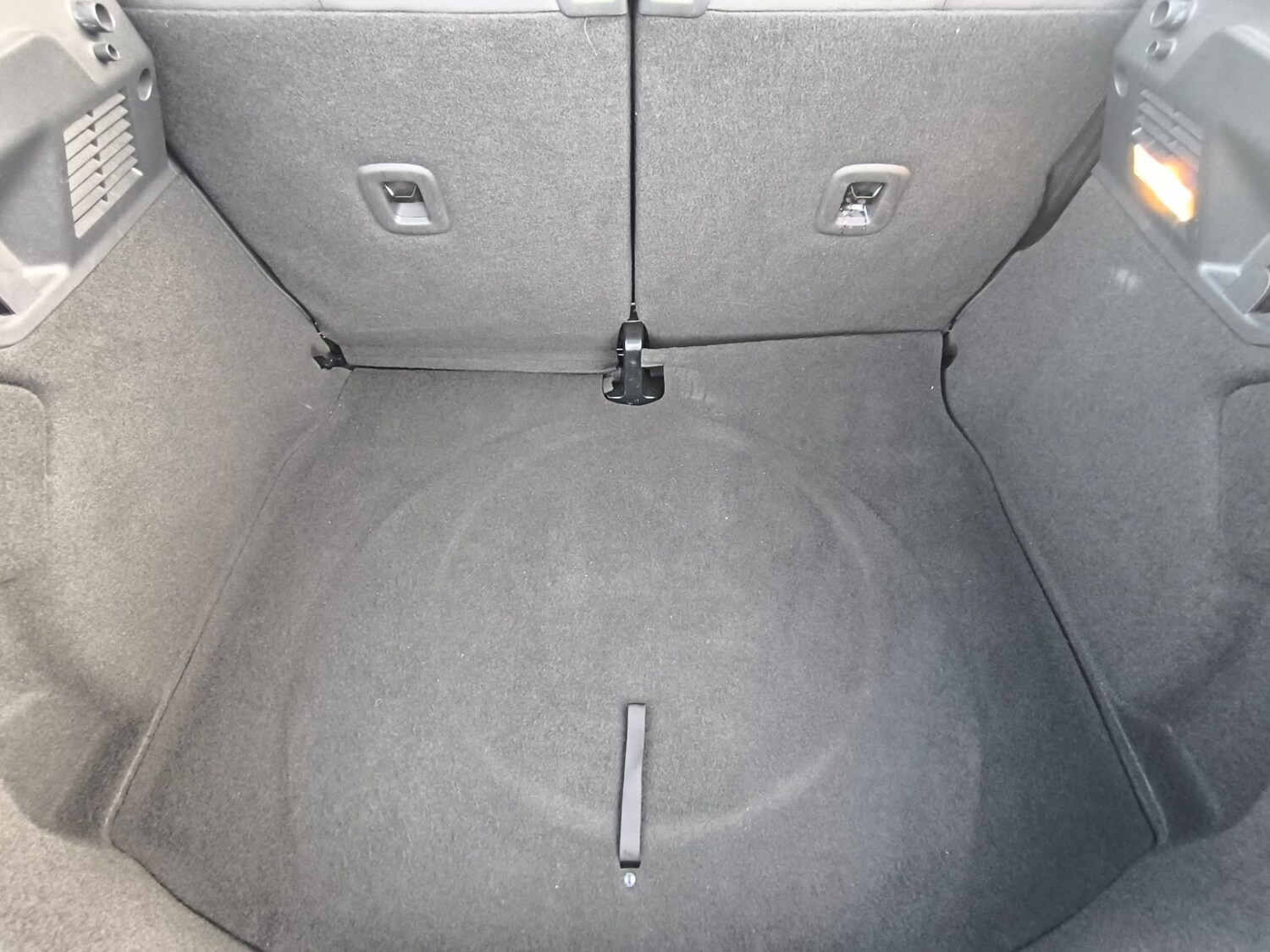 Used Volkswagen Beetle 2015 for sale - 77916868: Photo 33