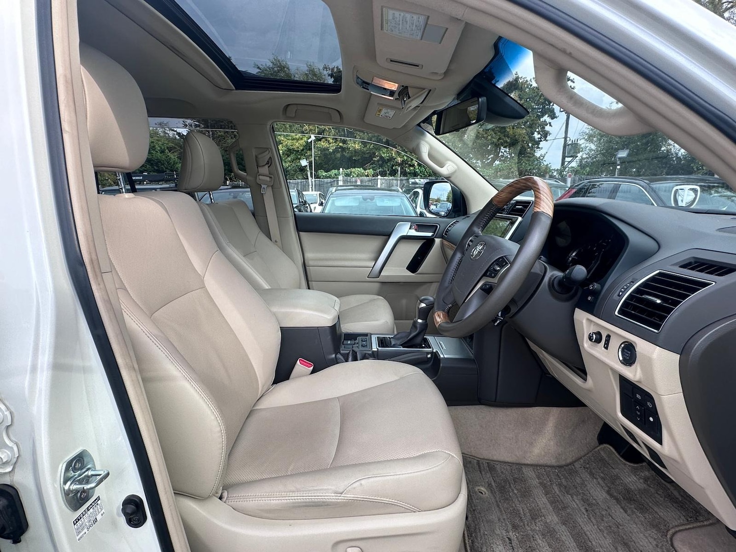 Used Toyota Land Cruiser 2023 for sale - 76287513: Photo 22