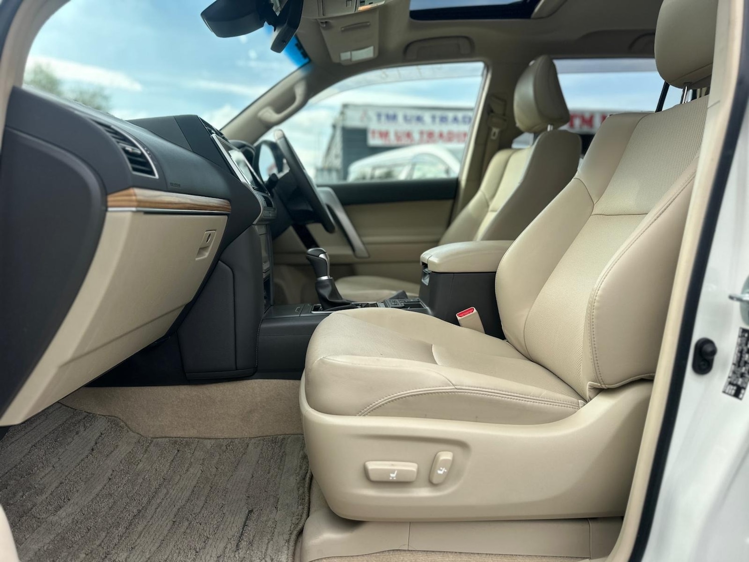 Used Toyota Land Cruiser 2023 for sale - 76287513: Photo 24