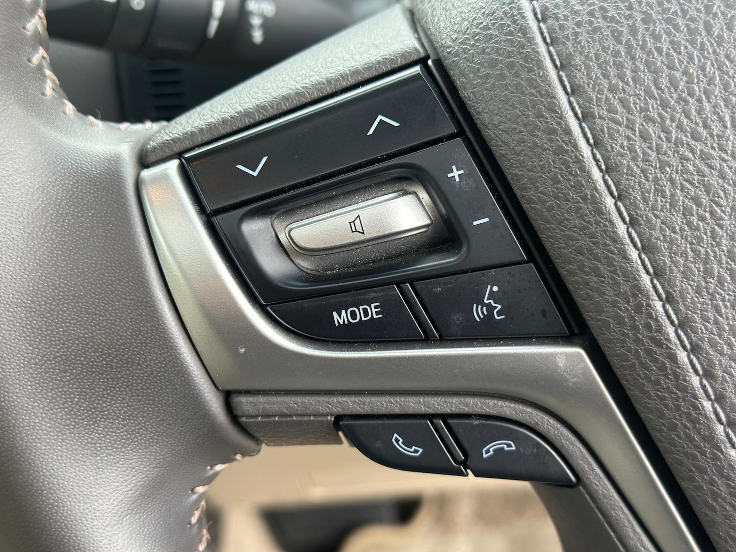 Used Toyota Land Cruiser 2023 for sale - 76287513: Photo 33