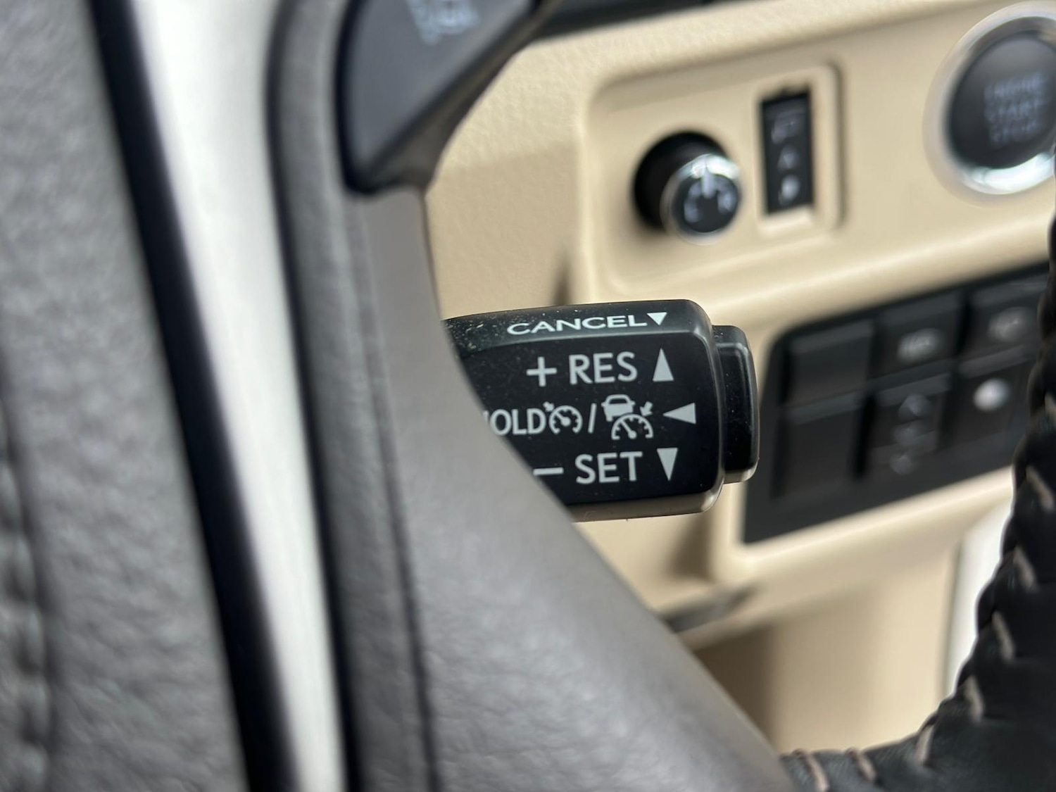 Used Toyota Land Cruiser 2023 for sale - 76287513: Photo 35