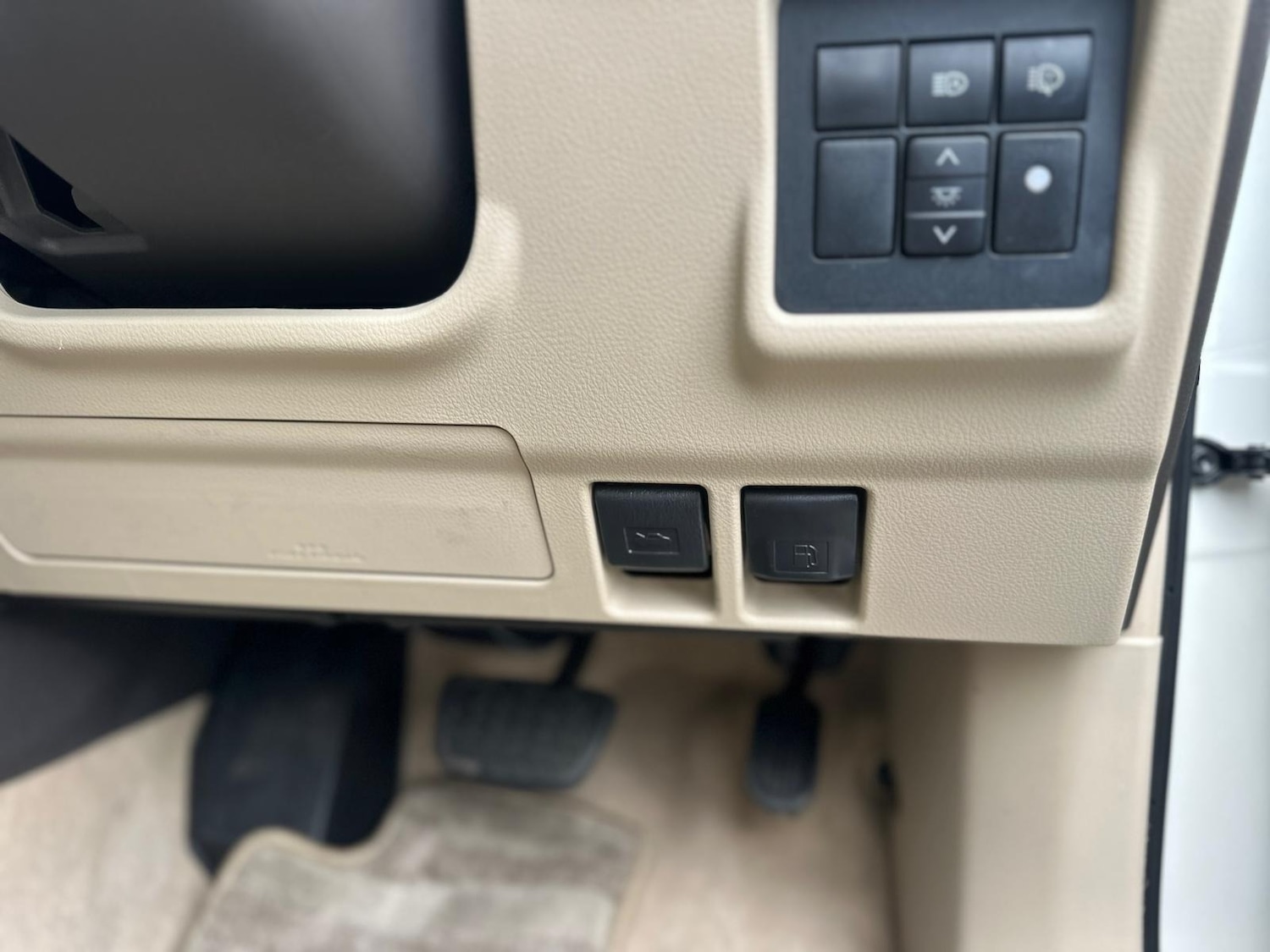 Used Toyota Land Cruiser 2023 for sale - 76287513: Photo 48