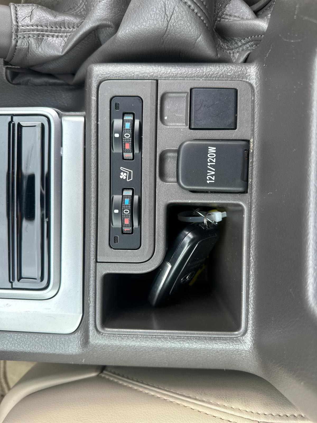 Used Toyota Land Cruiser 2023 for sale - 76287513: Photo 49