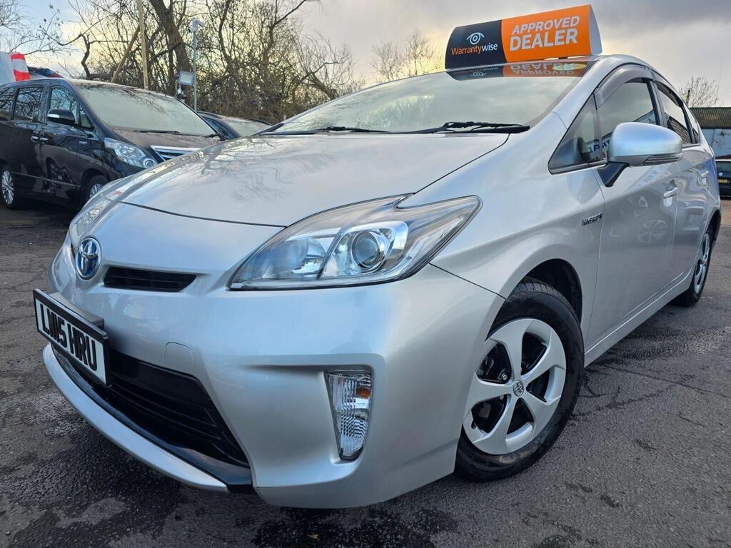 Used Toyota Prius 2015 for sale - 76748453: Photo 2